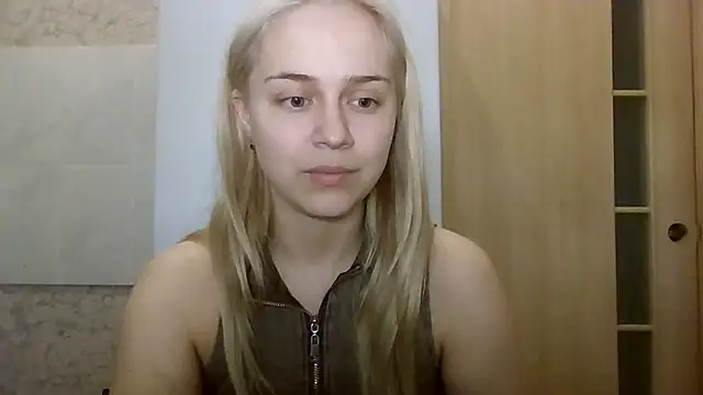 Barbie   girl online show from 04-27-26, 02:59