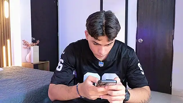 MrAdonis  online show from 04-03-26, 07:12