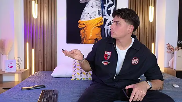 MrAdonis  online show from 04-04-26, 07:00