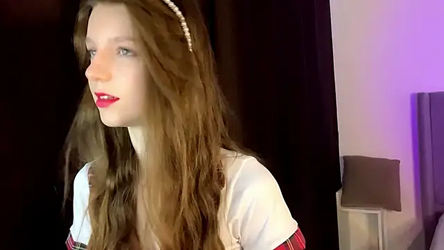 Snapshot of Kissme_Kira chatting on 03-08-26, 08:23 Kissme Kira online show from 03-08-26, 08:23