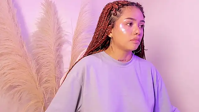 Snapshot of itsmaddiee chatting on 03-11-26, 02:28 itsmaddiee online show from 03-11-26, 02:28