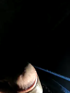 Snapshot of DjWaleBabu01 chatting on 03-10-26, 06:24 DjWaleBabu01 online show from 03-10-26, 06:24