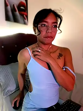 nathyjonees online show from 05-11-26, 10:21
