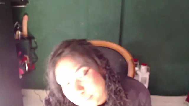 AntonelaVargas online show from 03-27-26, 12:05
