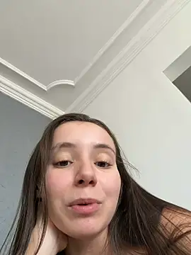 Snapshot of Ana_lys chatting on 03-11-26, 04:35 Ana lys online show from 03-11-26, 04:35