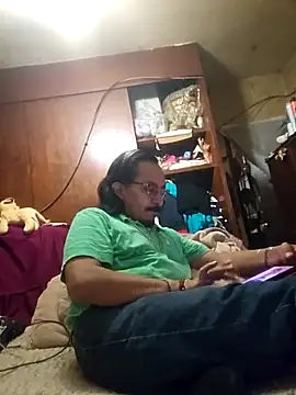 Snapshot of KIKE_LION990 chatting on 04-09-26, 02:33 KIKE LION990 online show from 04-09-26, 02:33