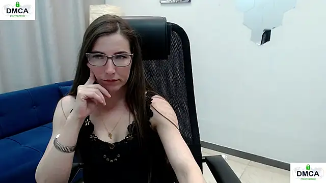 Snapshot of eva_lady chatting on 05-23-26, 10:19 eva lady online show from 05-23-26, 10:19