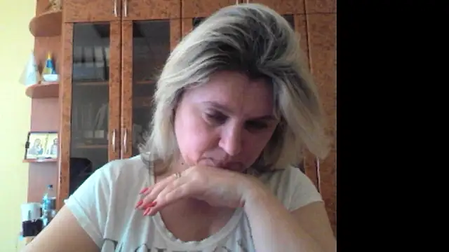 Snapshot of KaterinaVoroncova chatting on 03-12-26, 10:43 KaterinaVoroncova online show from 03-12-26, 10:43