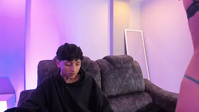 Sky n Zayn online show from 04-07-26, 01:00