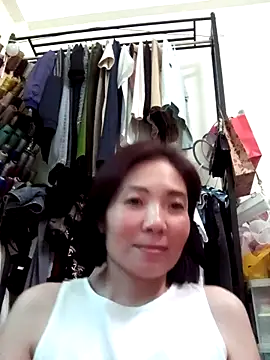 Snapshot of Miinn99 chatting on 06-14-26, 08:27 Miinn99 online show from 06-14-26, 08:27