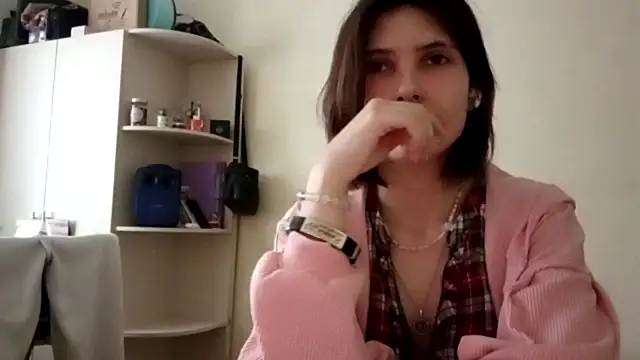 Snapshot of FluffyKisses chatting on 03-09-26, 01:26 FluffyKisses online show from 03-09-26, 01:26