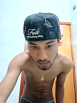 Snapshot of Rafael04_26 chatting on 03-10-26, 12:37 Rafael04 26 online show from 03-10-26, 12:37