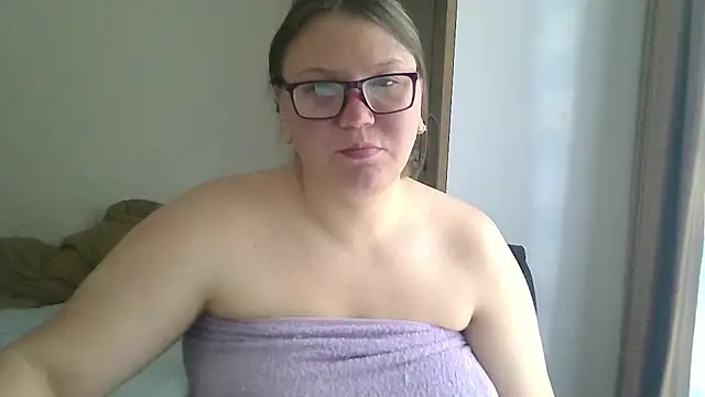 Snapshot of MuseChic_Wild chatting on 05-23-26, 11:14 MuseChic Wild online show from 05-23-26, 11:14