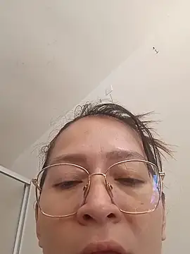 Snapshot of Dr_Edna_naughty chatting on 06-18-26, 03:27 Dr Edna naughty online show from 06-18-26, 03:27
