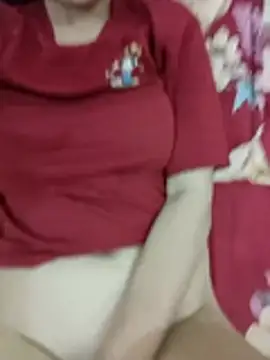 Snapshot of Divya3107 chatting on 06-17-26, 03:35 Divya3107 online show from 06-17-26, 03:35