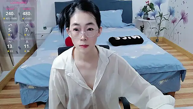 Snapshot of mila-baby-99 chatting on 05-01-26, 05:01 mila-baby-99 online show from 05-01-26, 05:01