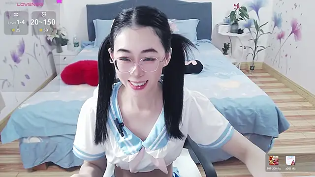Snapshot of mila-baby-99 chatting on 05-10-26, 06:29 mila-baby-99 online show from 05-10-26, 06:29