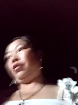 Yellow-pink online show from 04-02-26, 06:38