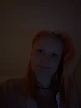 Snapshot of Fiebie_licious_ chatting on 05-31-26, 01:58 Fiebie licious online show from 05-31-26, 01:58