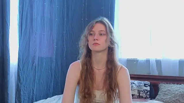 Snapshot of RubieHeiser chatting on 06-15-26, 10:39 RubieHeiser online show from 06-15-26, 10:39
