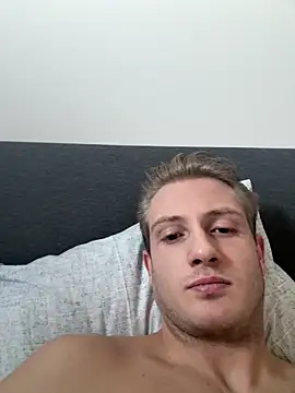 Snapshot of dirtyBent chatting on 03-09-26, 07:56 dirtyBent online show from 03-09-26, 07:56