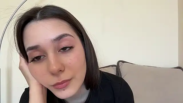 AdeleVelvet online show from 04-02-26, 11:08