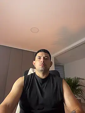 TroyeSavage online show from 04-05-26, 11:07