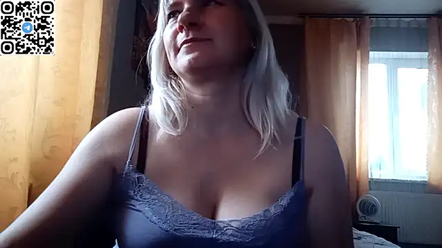 DiamondLady555 online show from 04-11-26, 07:13