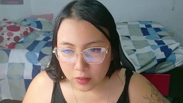 Snapshot of sexysofiaaa chatting on 03-13-26, 04:08 sexysofiaaa online show from 03-13-26, 04:08