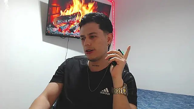 JUAN CAMILOXXX online show from 04-18-26, 04:05