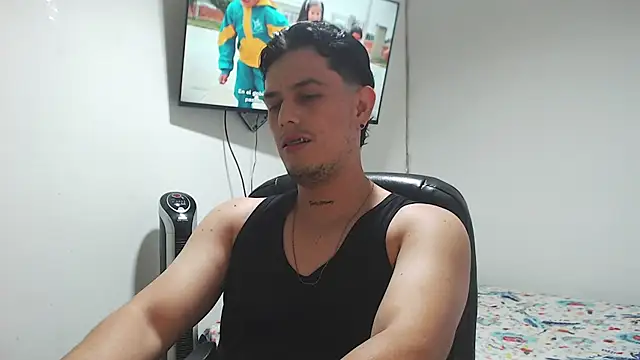 Snapshot of JUAN_CAMILOXXX chatting on 08-07-26, 05:20 JUAN CAMILOXXX online show from 08-07-26, 05:20