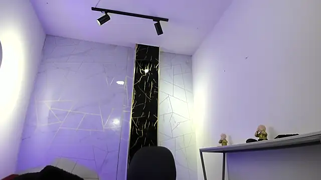 Valentin Lux online show from 04-22-26, 02:47