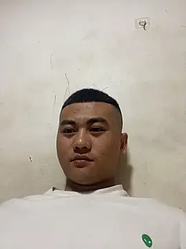 xiaocui06 online show from 04-05-26, 11:40