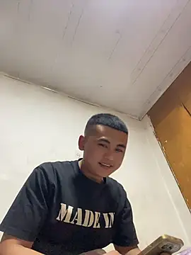 xiaocui06 online show from 04-22-26, 12:39