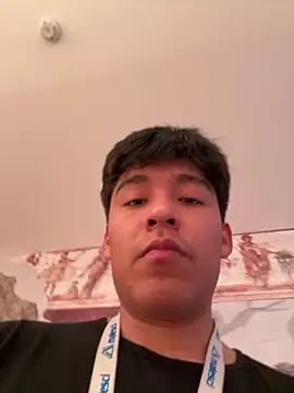 Snapshot of uunico22anni chatting on 03-10-26, 08:41 uunico22anni online show from 03-10-26, 08:41