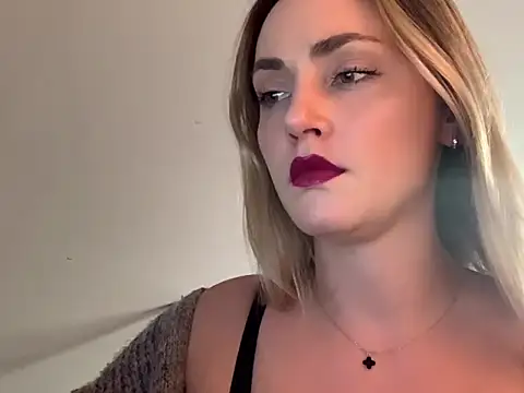 ScarlettSensitive online show from 04-07-26, 03:12