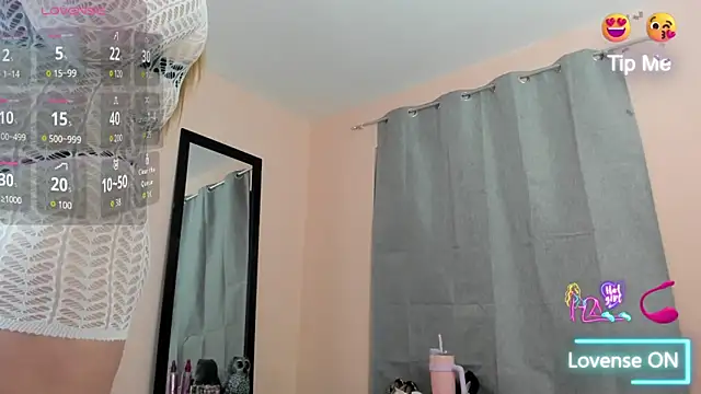 Snapshot of brigitt3 chatting on 05-05-26, 01:41 brigitt3 online show from 05-05-26, 01:41