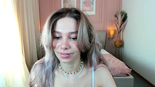 Snapshot of LuluAlis chatting on 04-27-26, 01:31 LuluAlis online show from 04-27-26, 01:31
