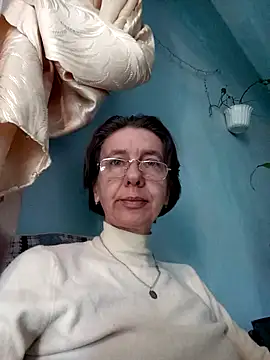 Snapshot of Tania9876 chatting on 03-11-26, 06:52 Tania9876 online show from 03-11-26, 06:52