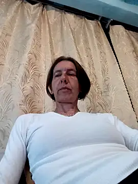 Snapshot of Tania9876 chatting on 06-12-26, 04:17 Tania9876 online show from 06-12-26, 04:17