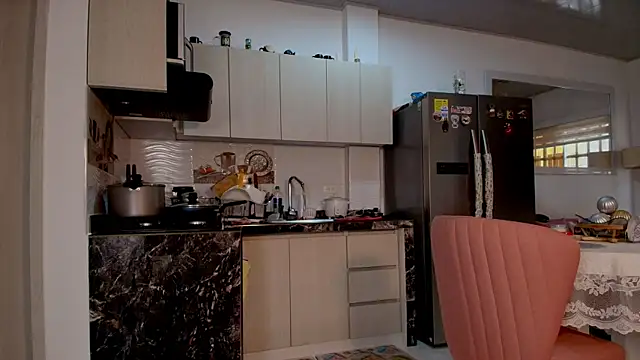 Snapshot of Serafina_del_Mar__ chatting on 04-28-26, 04:23 Serafina del Mar online show from 04-28-26, 04:23