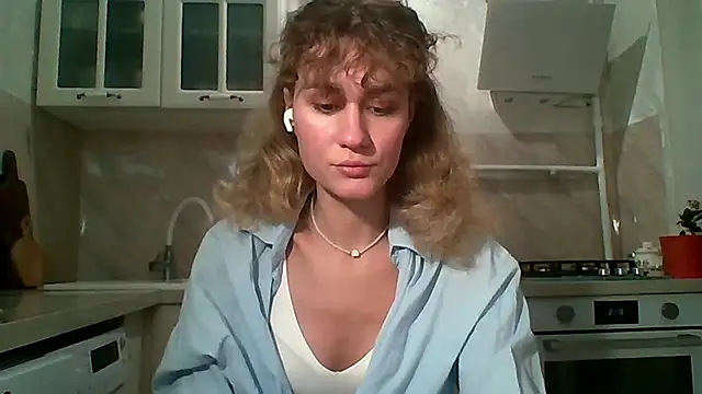 ElenoreHolguin online show from 03-13-26, 06:14