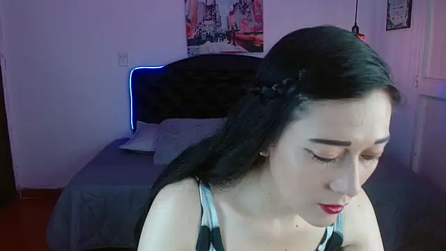 Snapshot of Mylu_xx chatting on 05-22-26, 01:28 Mylu xx online show from 05-22-26, 01:28