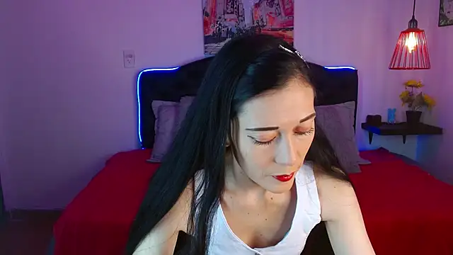 Snapshot of Mylu_xx chatting on 06-05-26, 01:39 Mylu xx online show from 06-05-26, 01:39