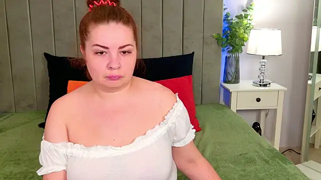 Snapshot of Riises chatting on 06-02-26, 12:40 Riises online show from 06-02-26, 12:40