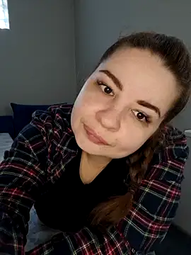 Snapshot of Riises chatting on 06-04-26, 01:06 Riises online show from 06-04-26, 01:06
