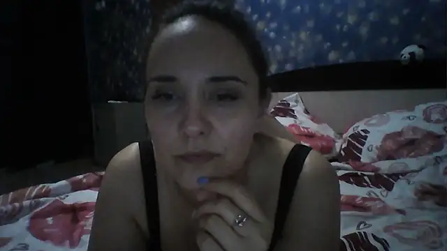 Snapshot of Alisa07qw chatting on 05-03-26, 03:29 Alisa07qw online show from 05-03-26, 03:29