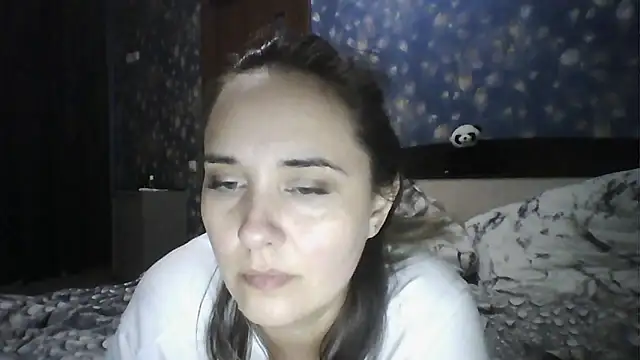 Snapshot of Alisa07qw chatting on 05-11-26, 03:18 Alisa07qw online show from 05-11-26, 03:18