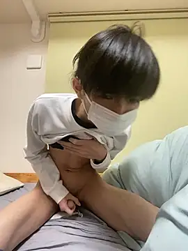 Snapshot of Mov124 chatting on 03-13-26, 03:51 Mov124 online show from 03-13-26, 03:51