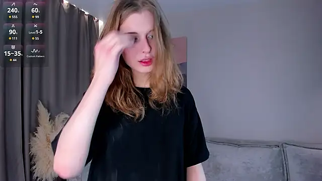 Snapshot of KristinDavis chatting on 03-11-26, 08:53 KristinDavis online show from 03-11-26, 08:53